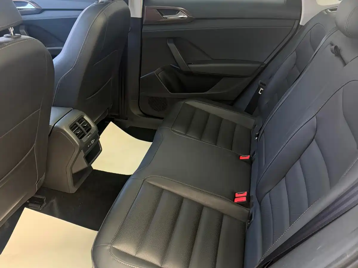 Volkswagen Tharu 2022 280TSI FWD Luxury Edition фото 15
