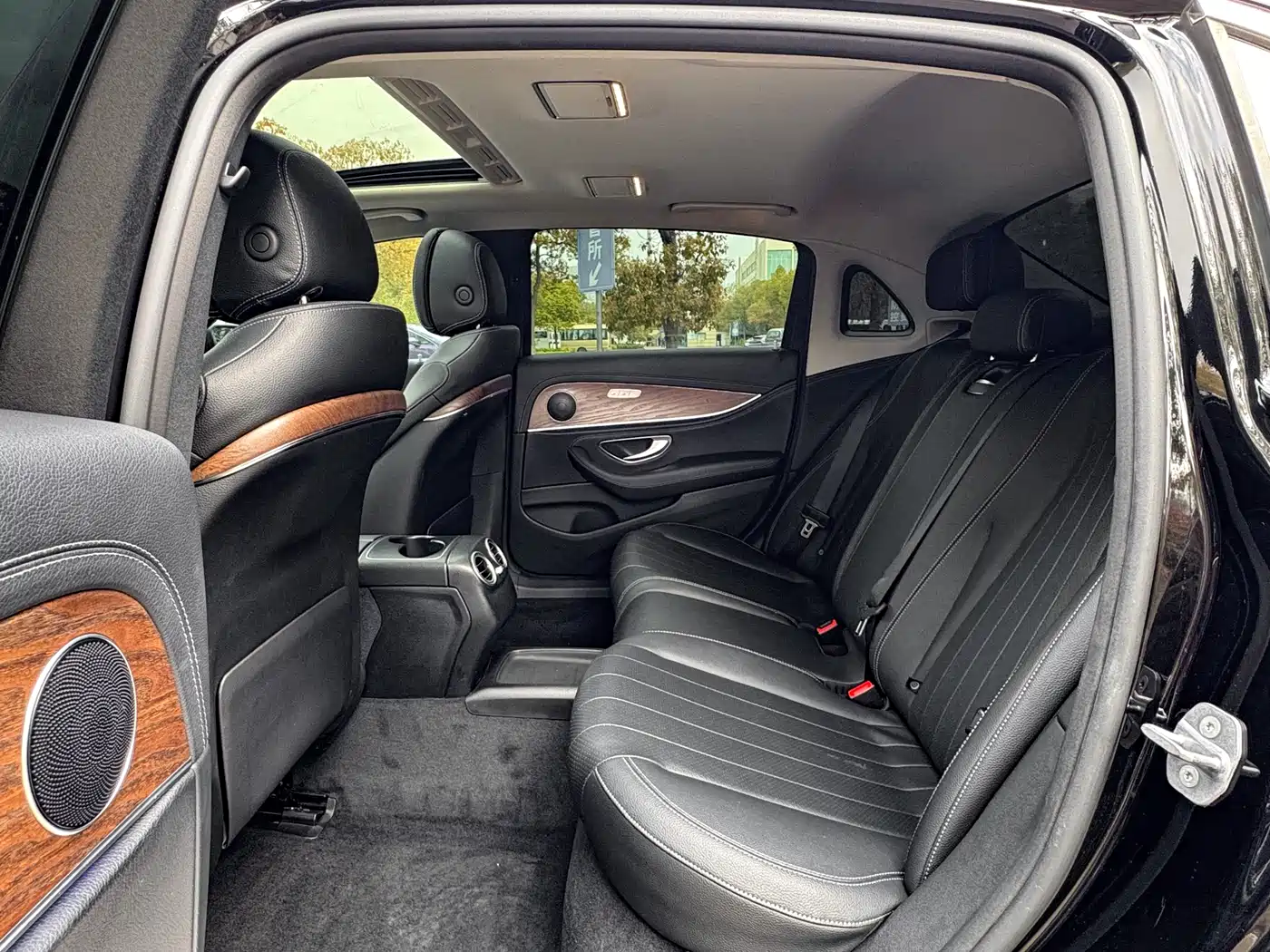 Mercedes-Benz E-Class 2019 E 260 L фото 13