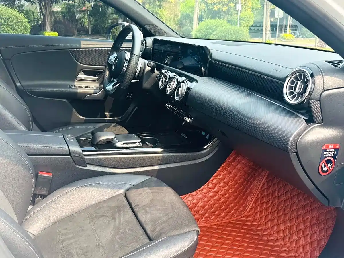 MERCEDES-BENZ CLASS A