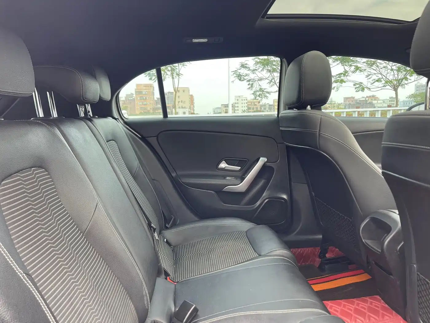 Mercedes-Benz A-Class (Import) 2019 A 200 Dynamic Version фото 14