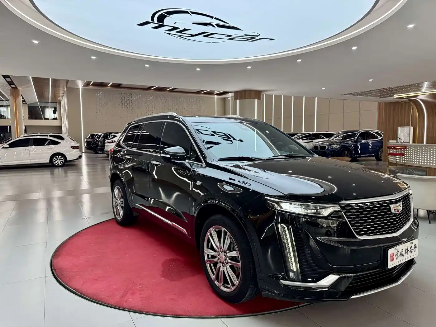 Cadillac XT6 2022 2.0T 6-Seater 4WD Luxury Edition фото 2