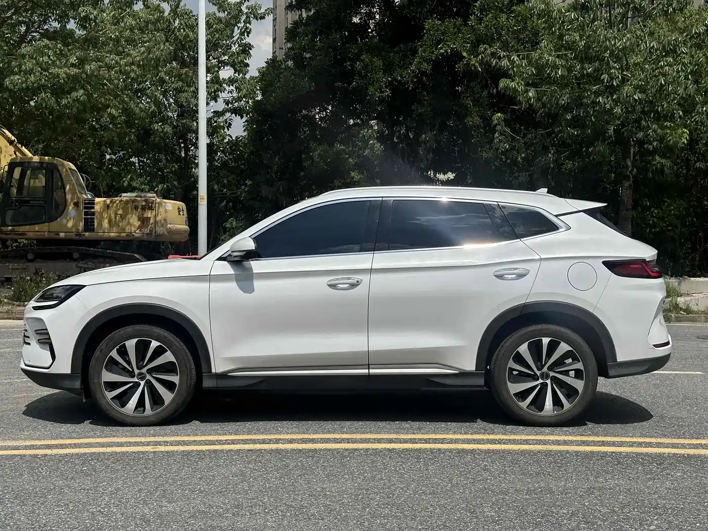 BYD Song PLUS PHEV 2023 Champion Edition DM-i 110KM Flagship PLUS фото 3