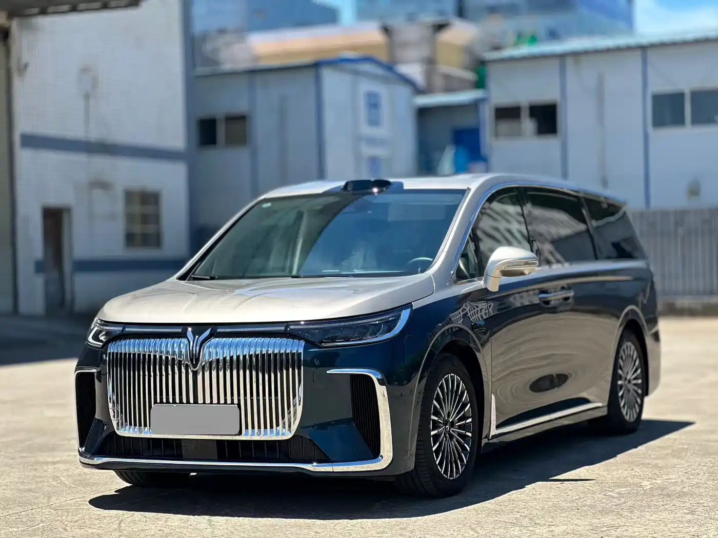 Voyah Auto Voyah Dreamer 2026 2025 Model PHEV Basic Version