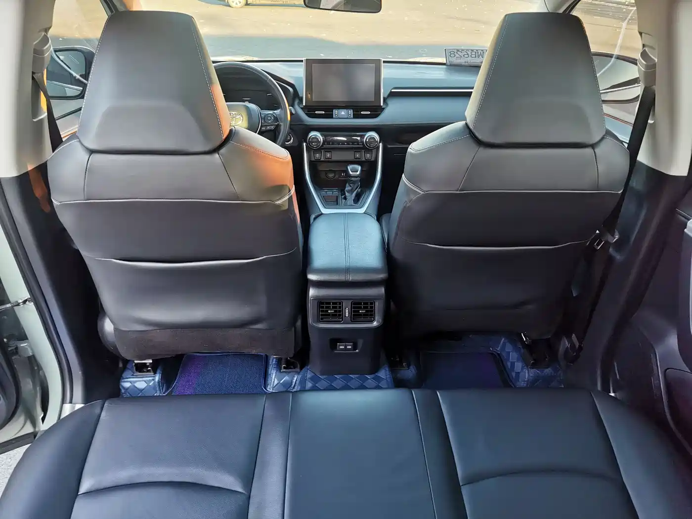 Toyota RAV4 Rongfang 2020 2.0L CVT 2WD Prestige Edition фото 12