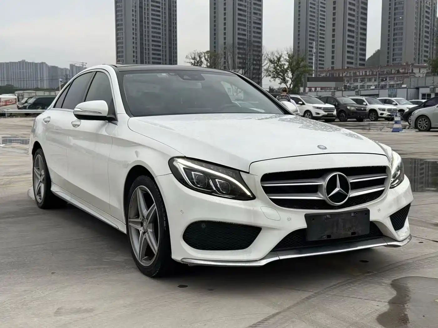 Photo 3 - Mercedes-Benz C-Class
