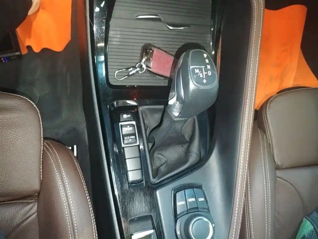BMW X1 2018 sDrive18Li Premium Model фото 14