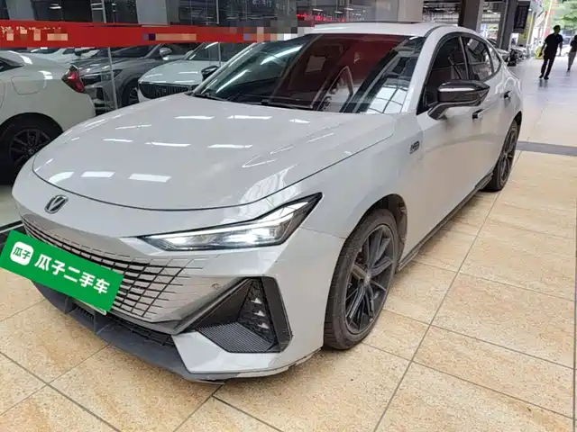 Changan Changan UNI-V iDD 2023 Smart Electric iDD 1.5T 113km Smart Fun Type (Rapid Edition)