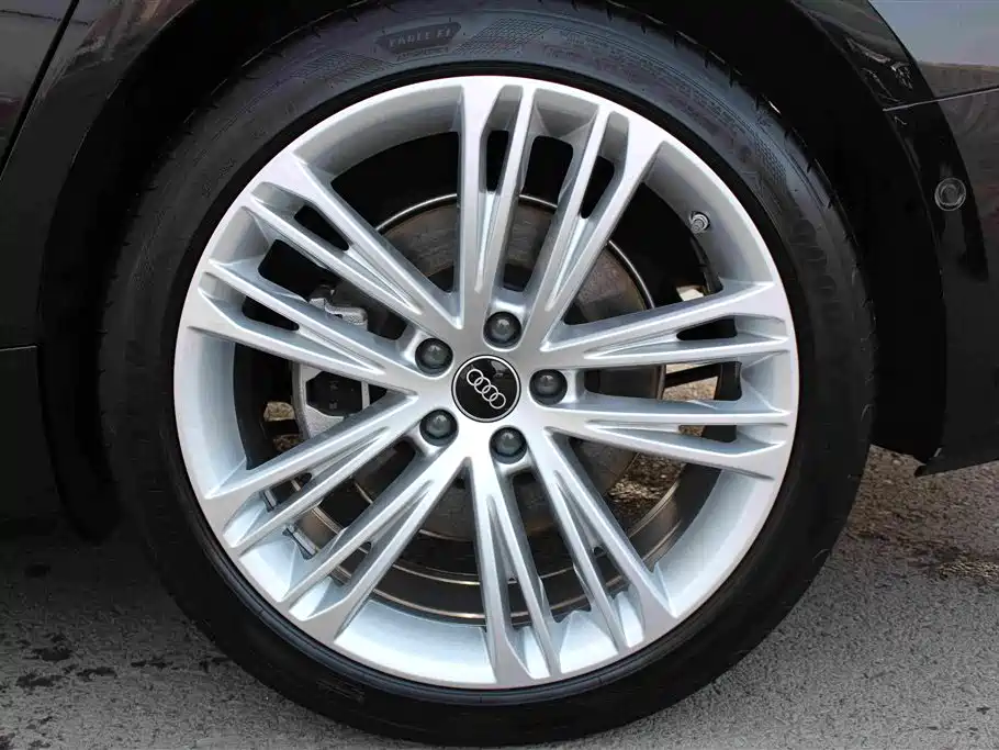 Audi A7L 2025 2024 45 TFSI quattro Premium Luxury