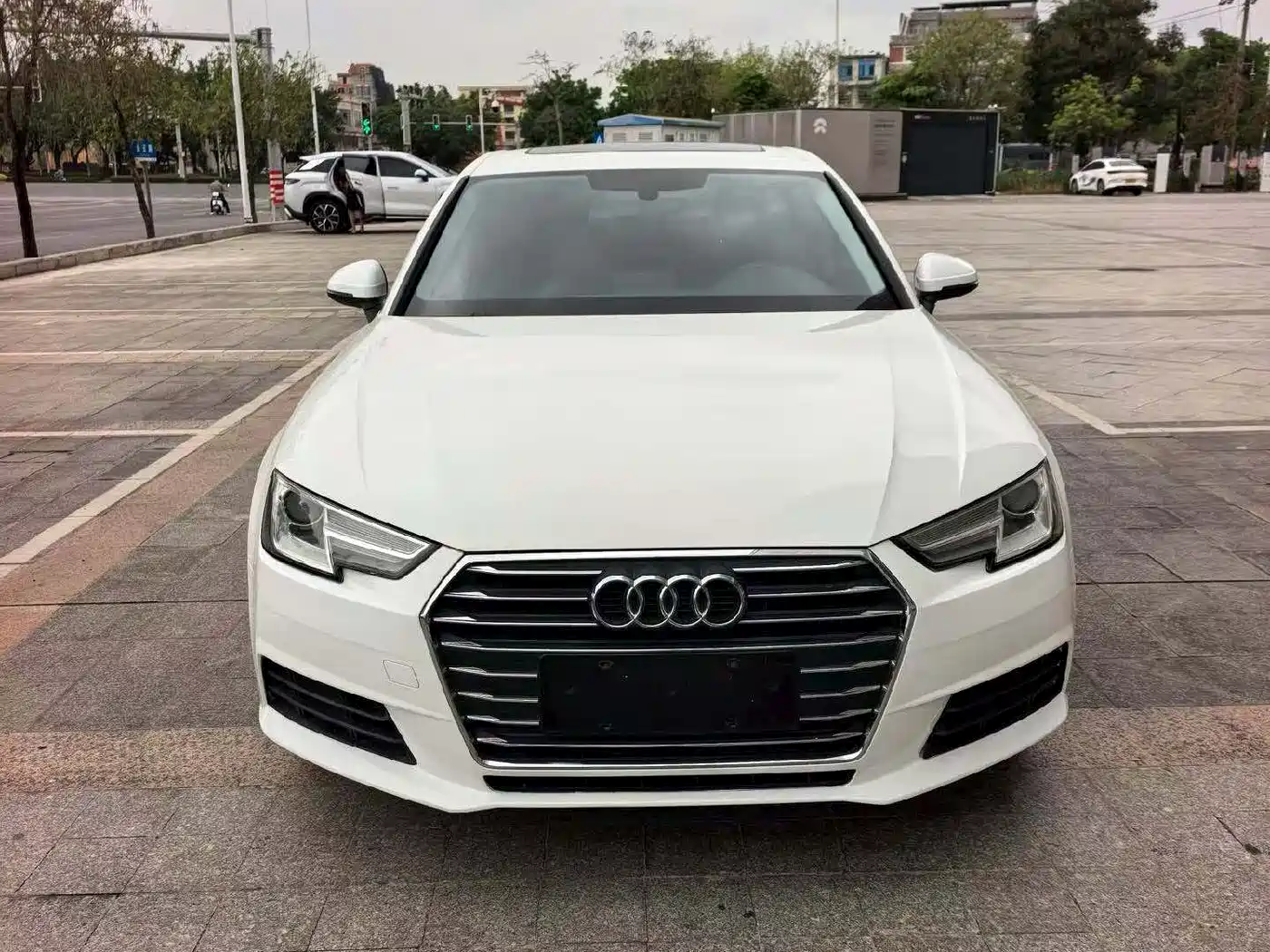 Audi A4L 2017 Plus 40 TFSI Progressive фото 3