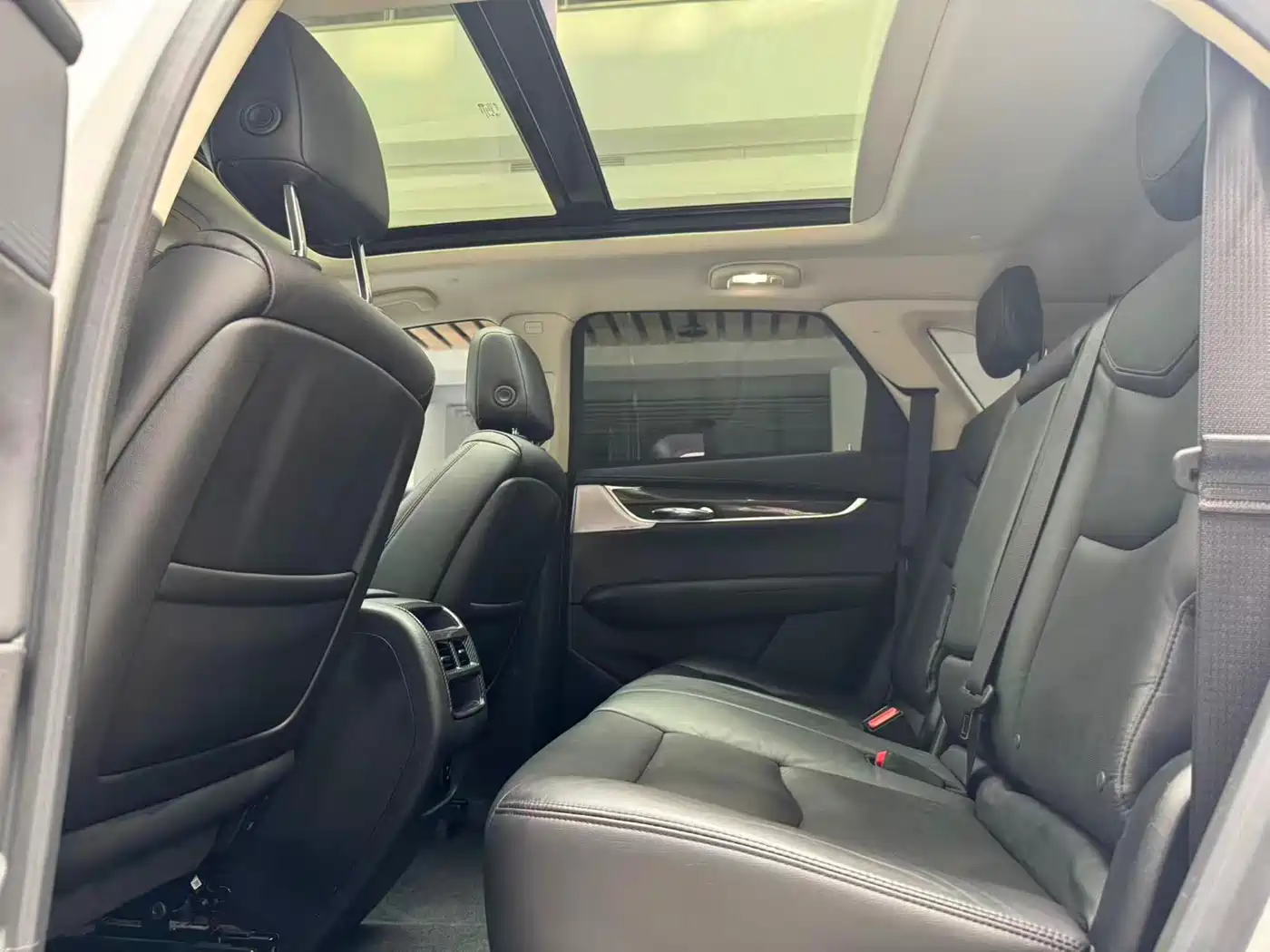 Cadillac XT5 2016 25T Luxury Model фото 16
