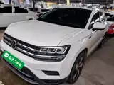 Photo 1 - Volkswagen Tharu