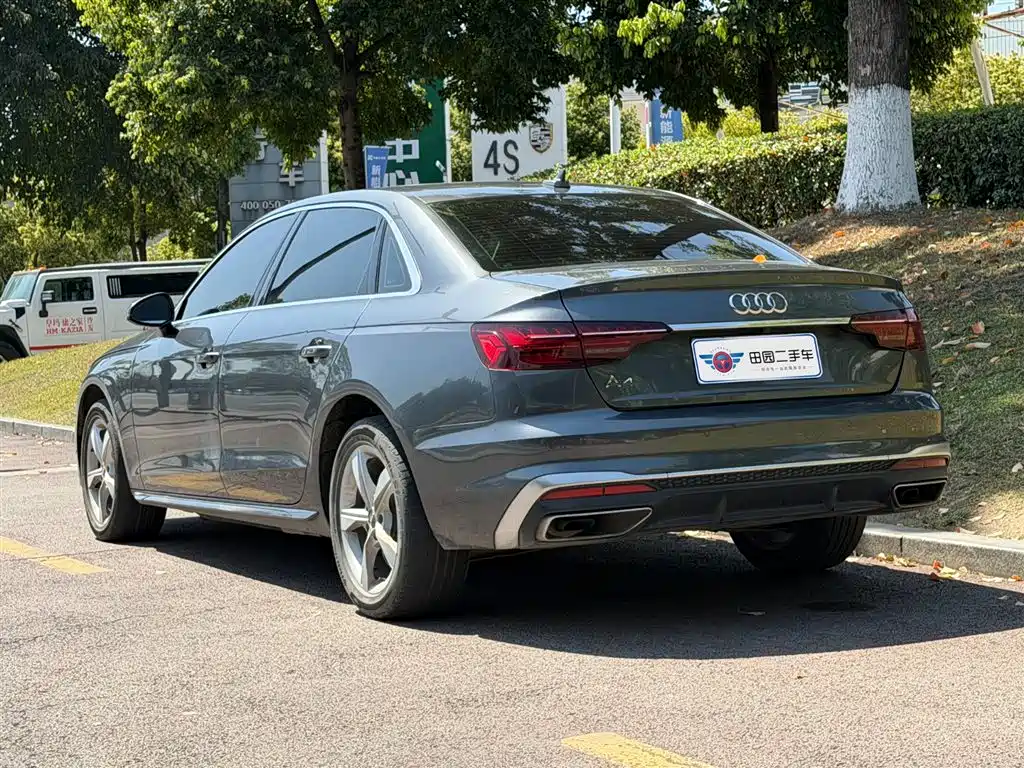 AUDI A4L