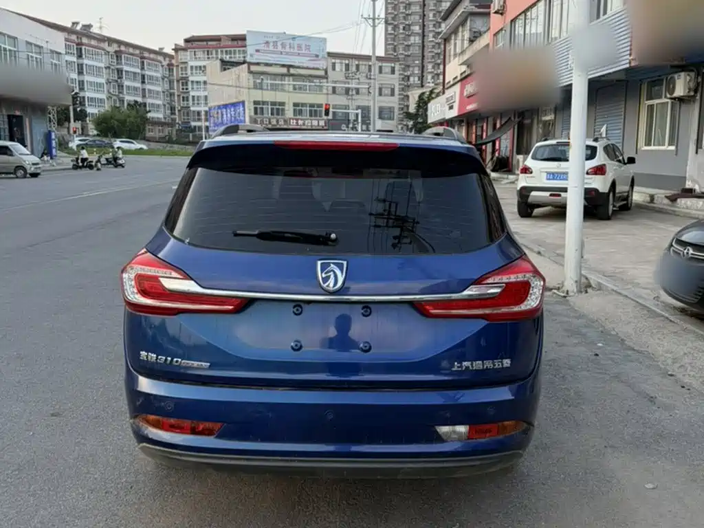 Baojun 310W 2017 2017 1.5L Manual Fashion Edition (China V)