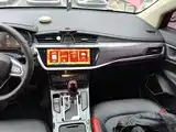 Photo 13 - Geely Emgrand GS