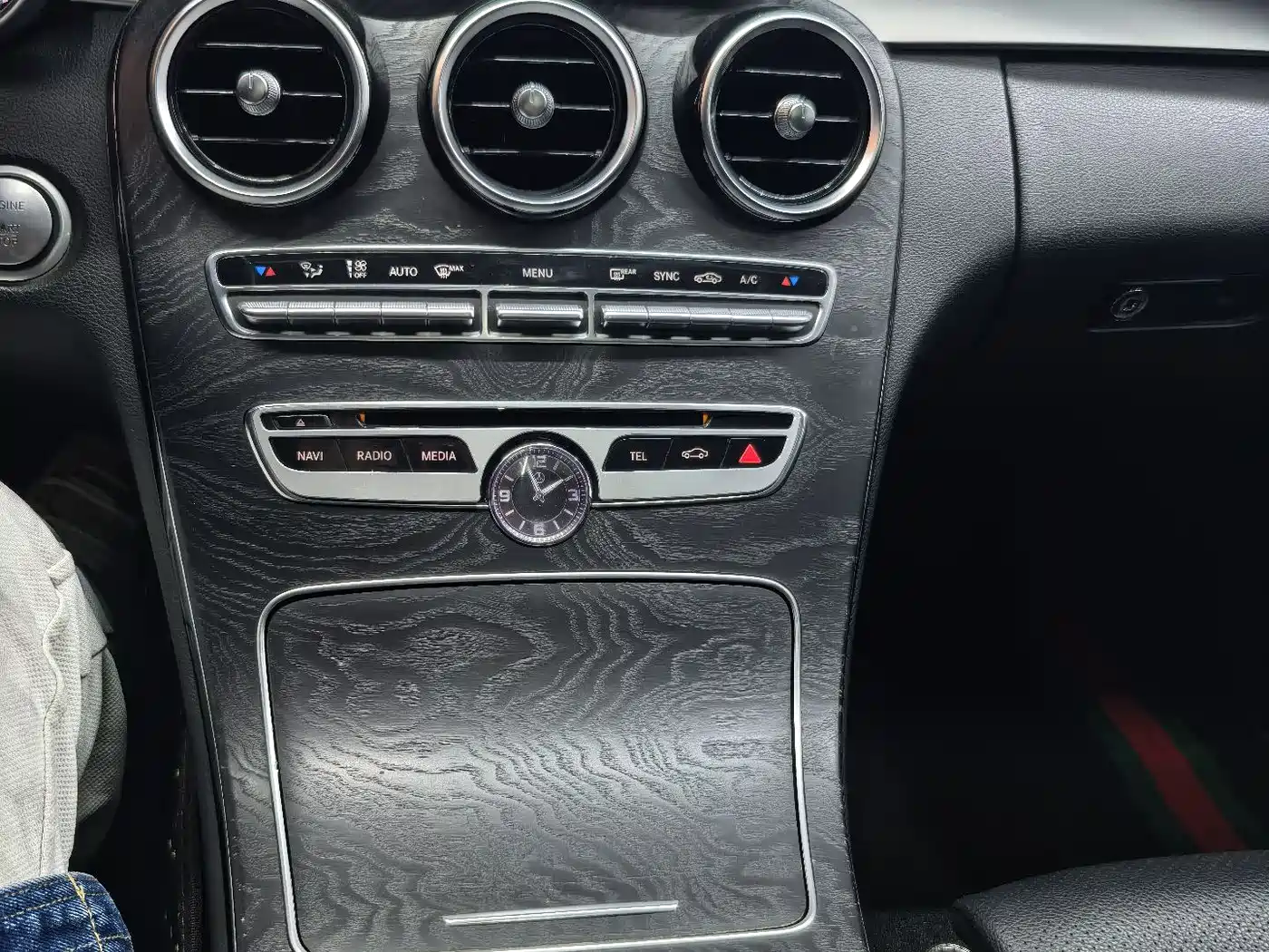 Mercedes-Benz C-Class 2015 C 180 L Sport фото 11