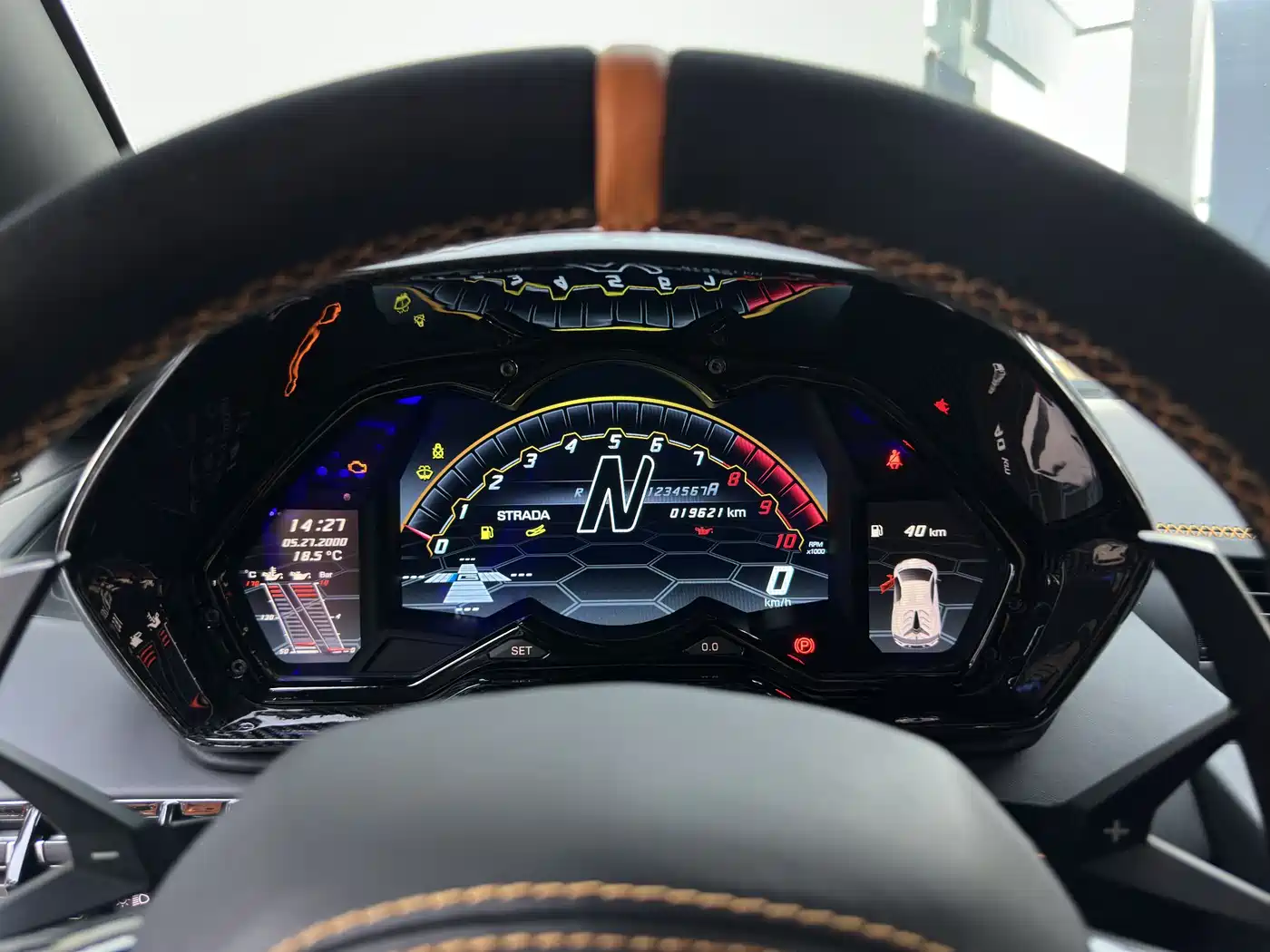 Lamborghini Aventador 2011 LP 700-4 фото 24
