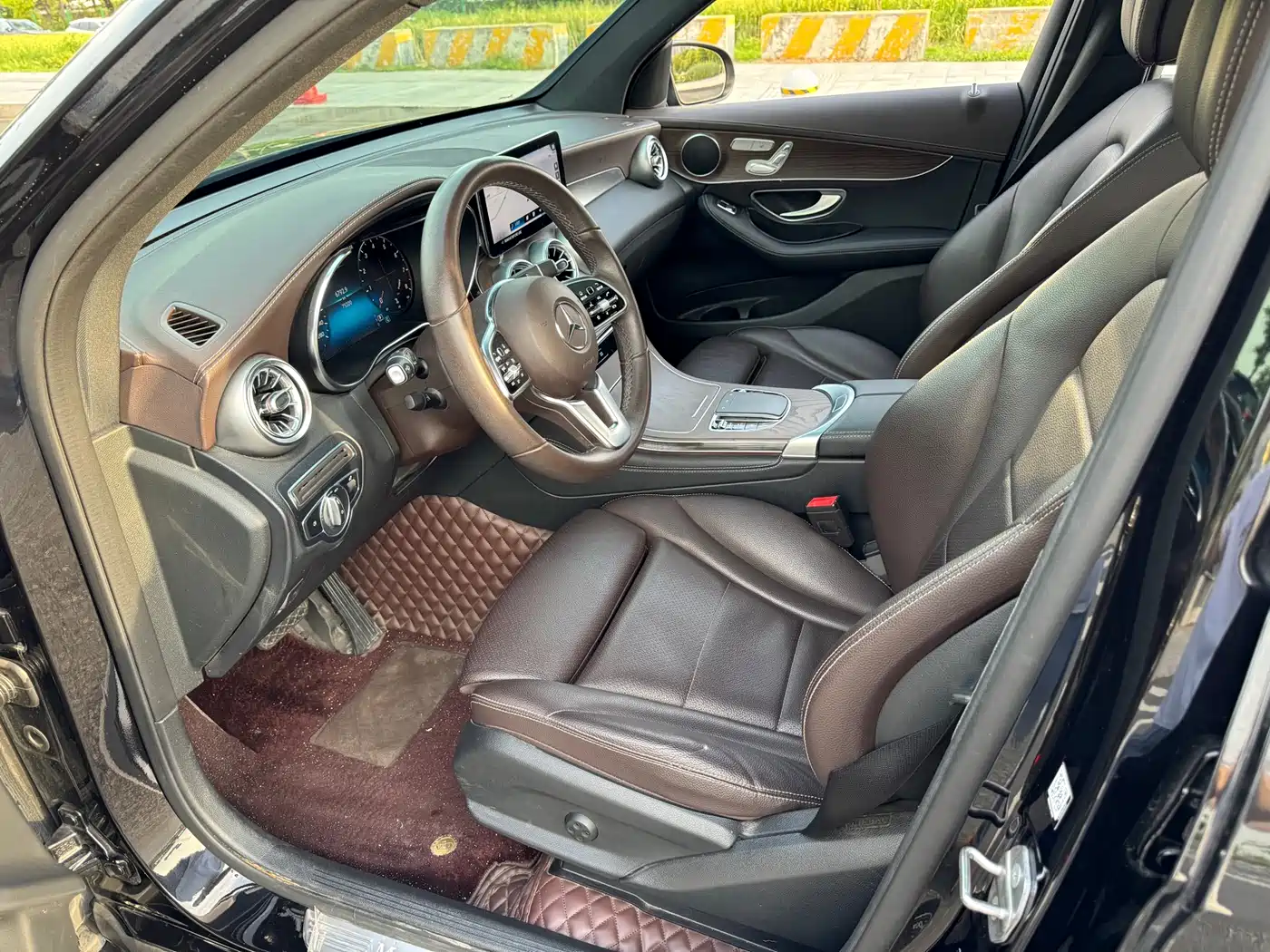 Mercedes-Benz GLC 2021 GLC 260 L 4MATIC Sporty фото 8