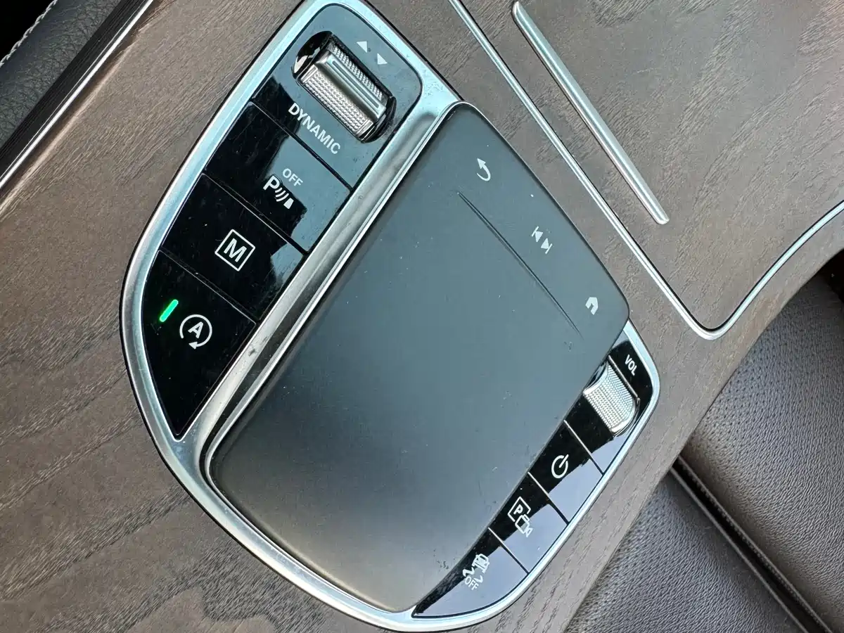 Mercedes-Benz GLC 2021 GLC 260 L 4MATIC Sporty фото 22