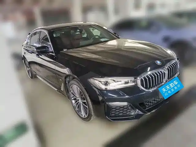 BMW 5 Series 2022 Facelift 530Li Leading M Sport Package — фото 3