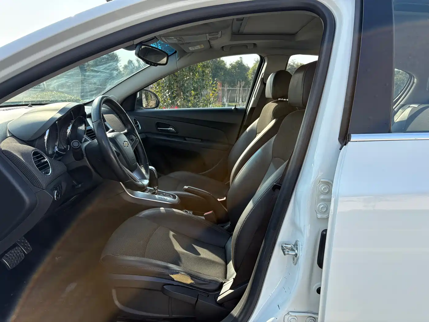 Chevrolet Cruze 2013 Hatchback 1.6T Automatic Flagship фото 8