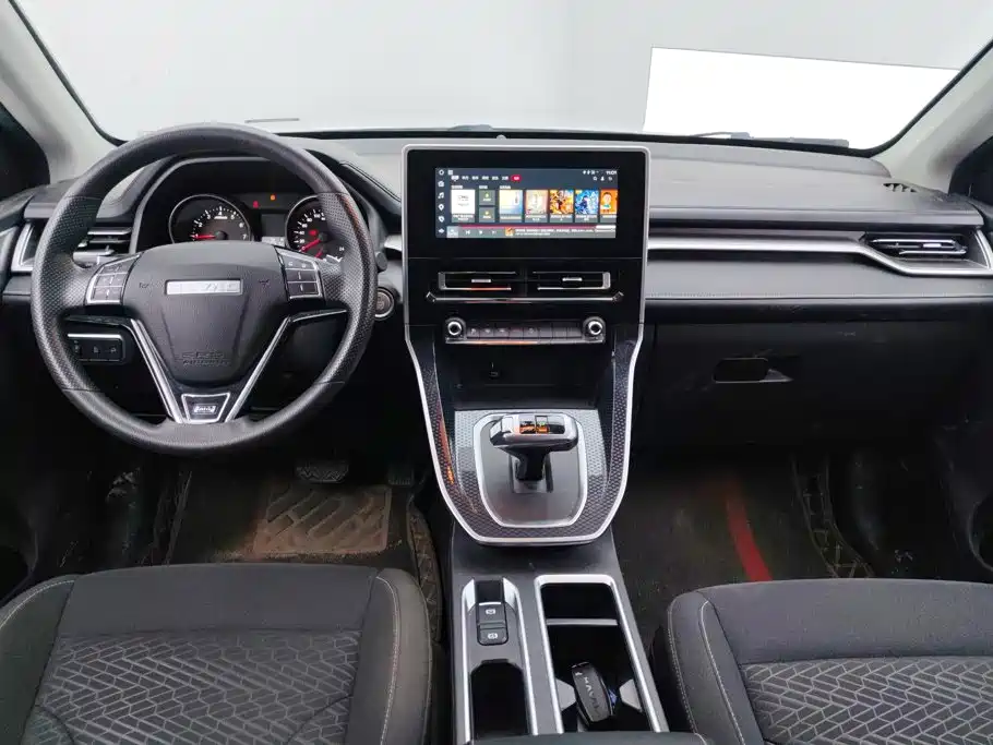 Photo 12 - Haval M6