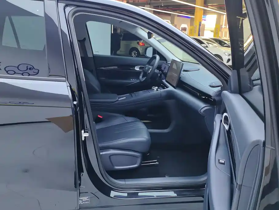 Photo 8 - Geely Galaxy Galaxy E5