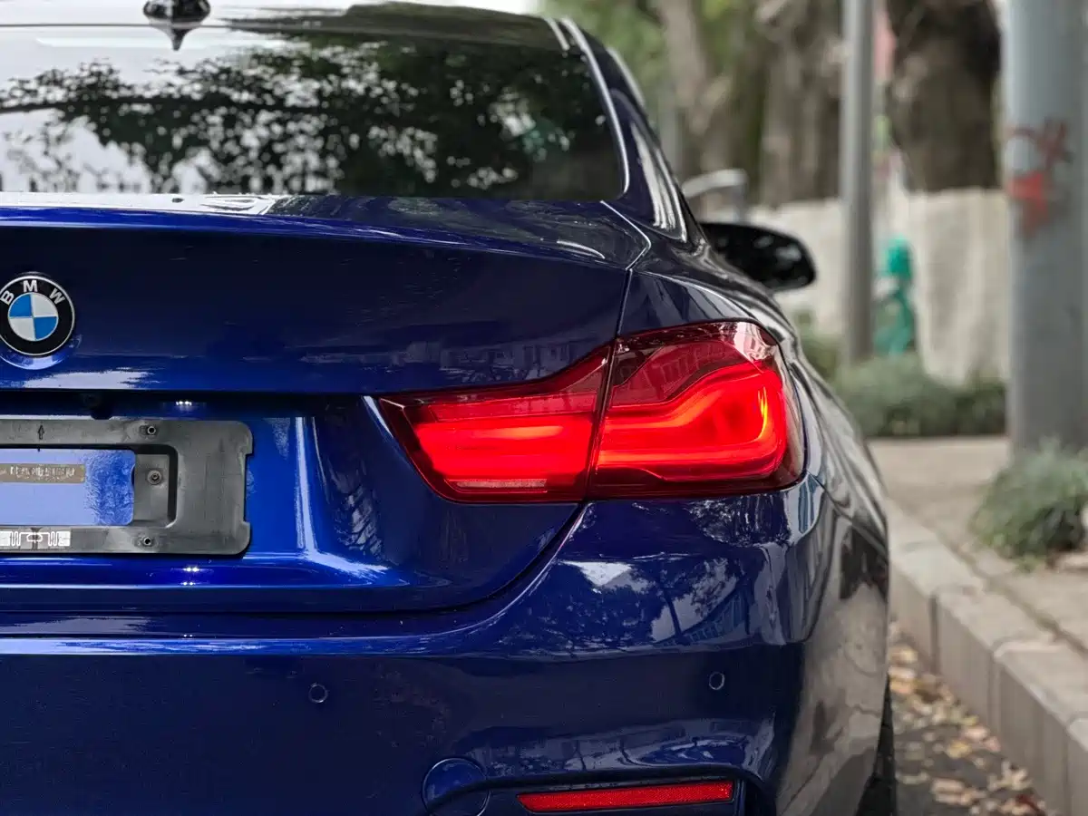 BMW M4 2018 M4 Convertible Coupe Fans Limited Edition фото 24