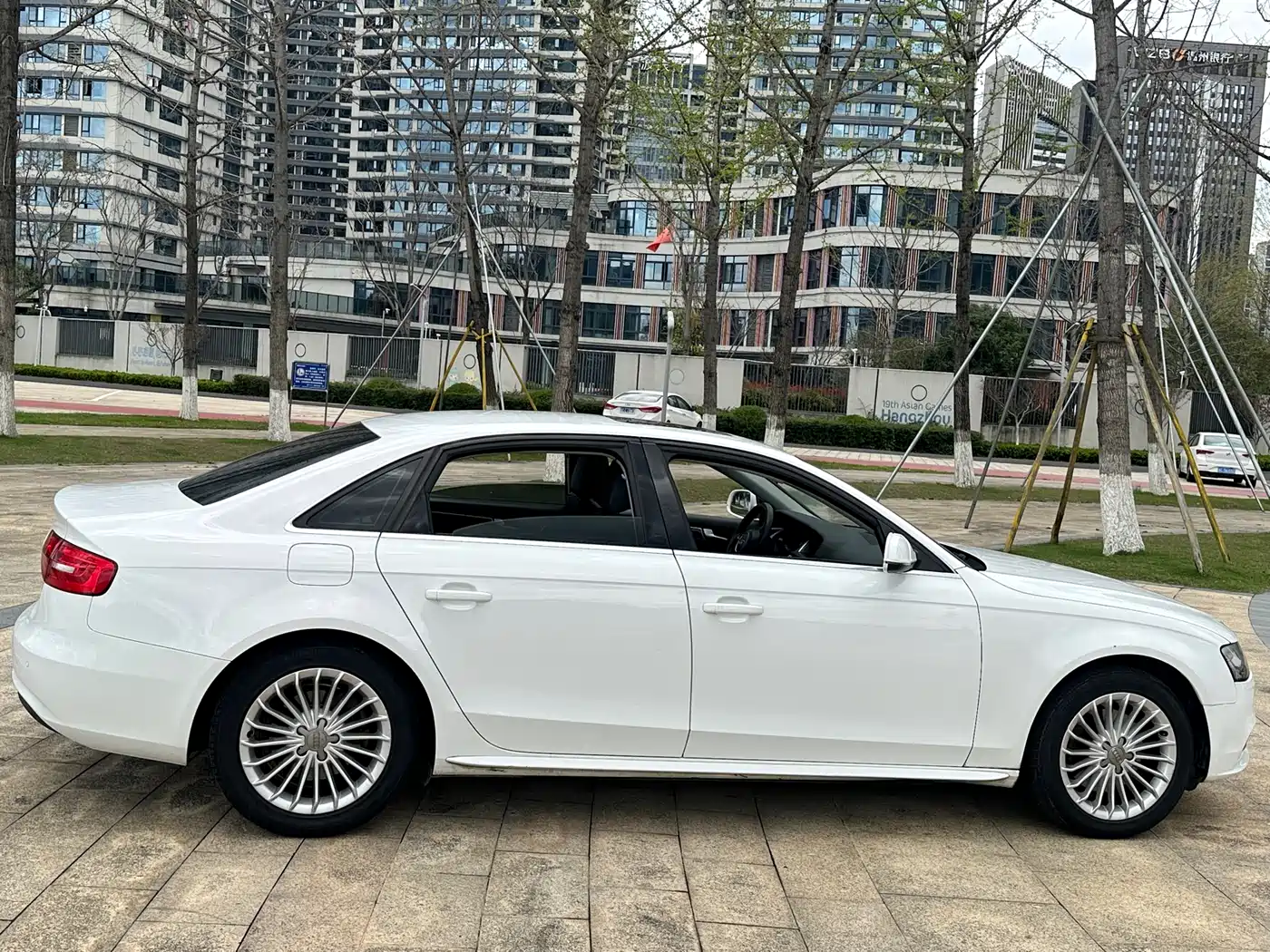 Audi A4L 2015 35 TFSI Auto Comfort фото 4