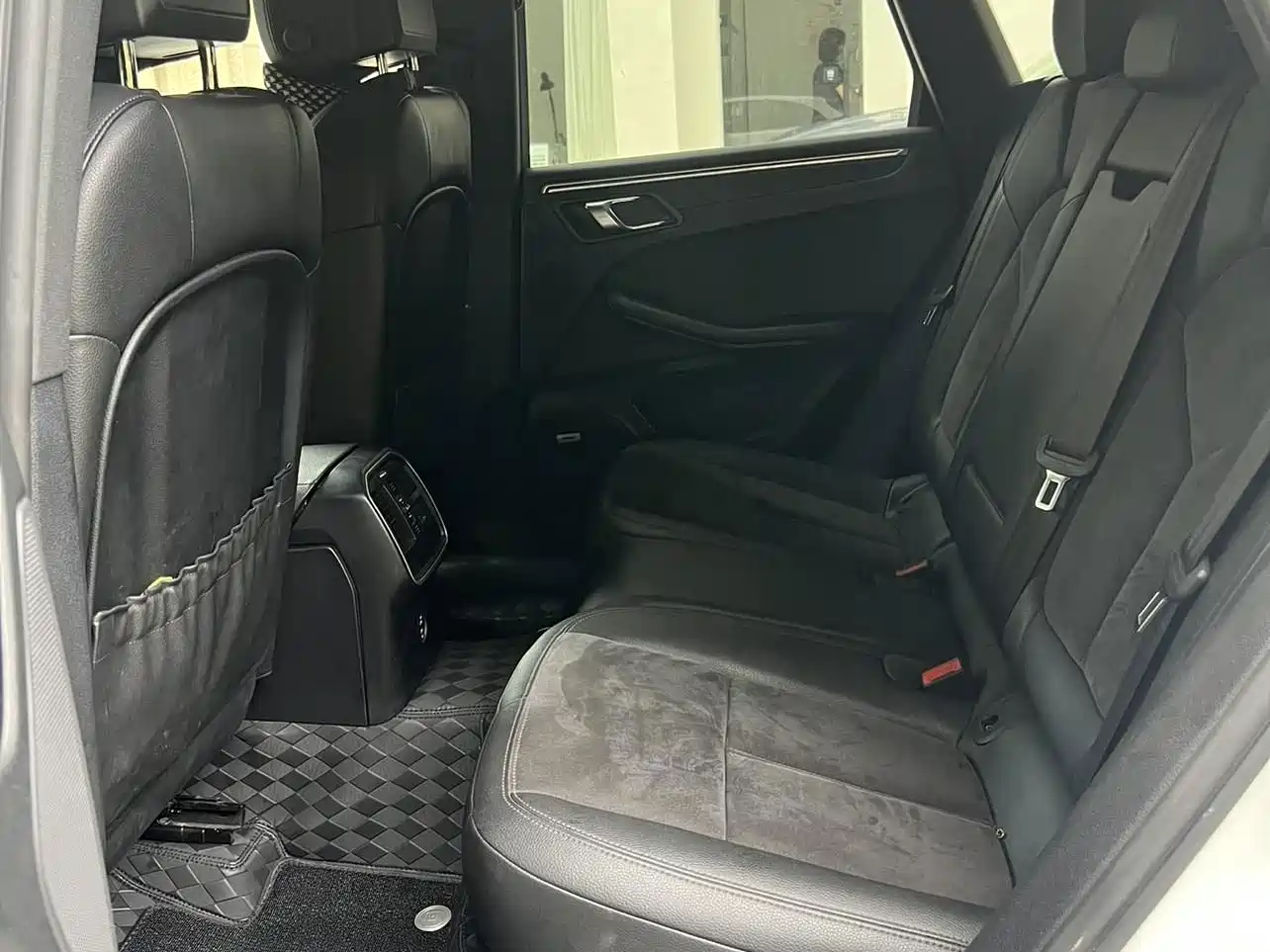 Фото 8 - Porsche Macan