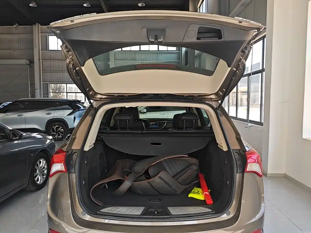 Фото 19 - Buick Envision Plus