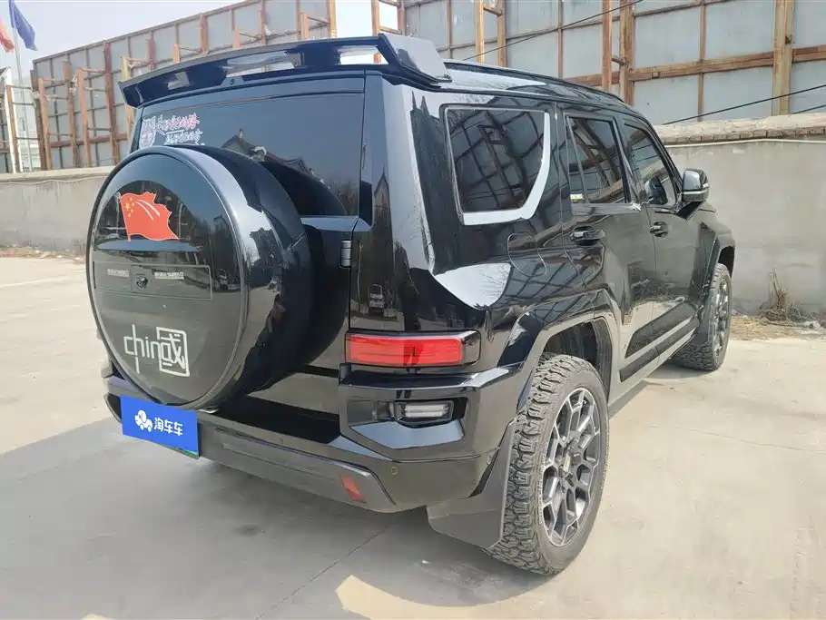 TANK TANK 700 NEW ENERGY