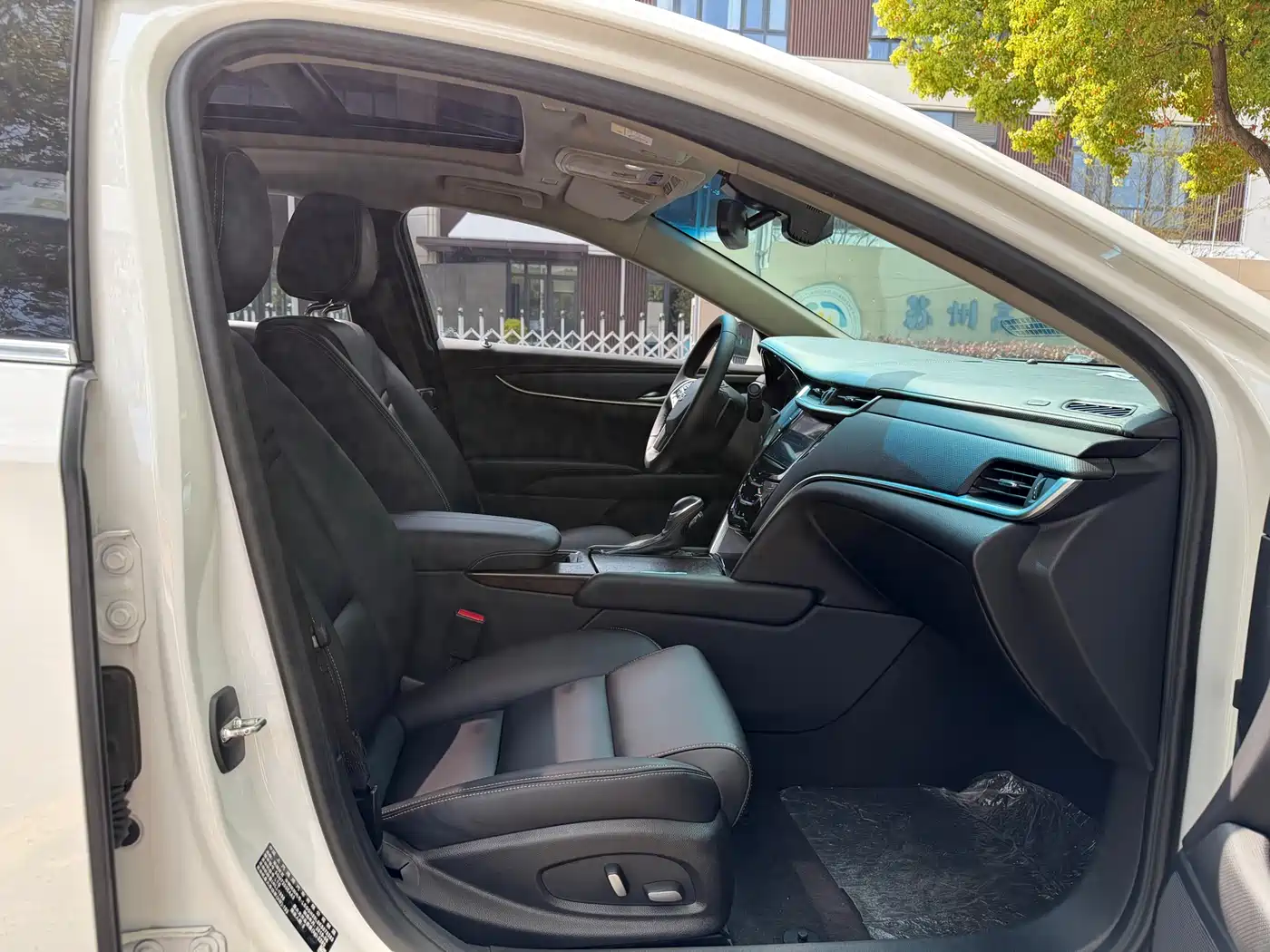 Cadillac XTS 2018 28T Technology фото 16
