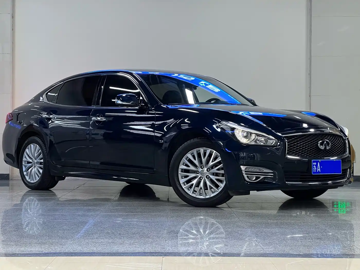 Infiniti Q70 2017 2017 Q70L 2.5L Enjoyment Edition