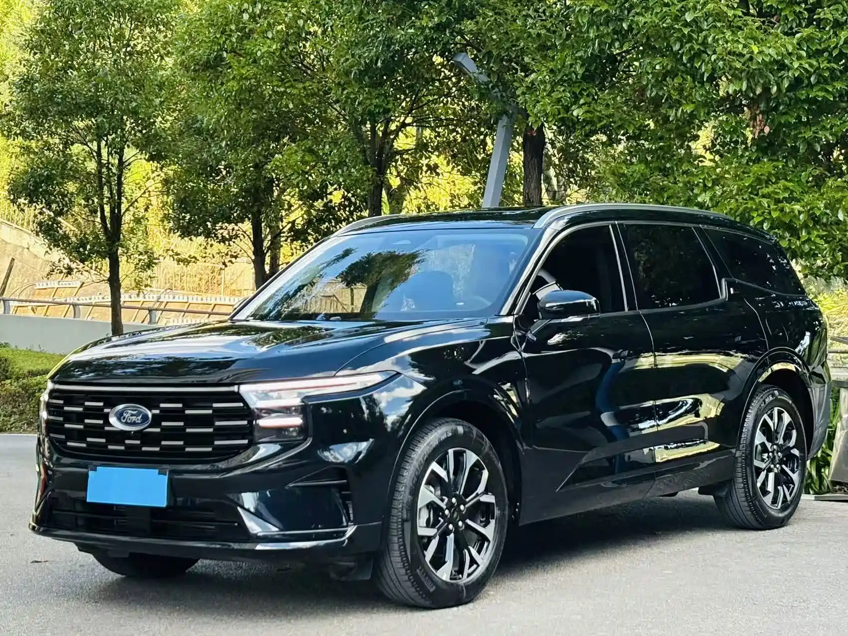 Фото 1 - Ford Edge