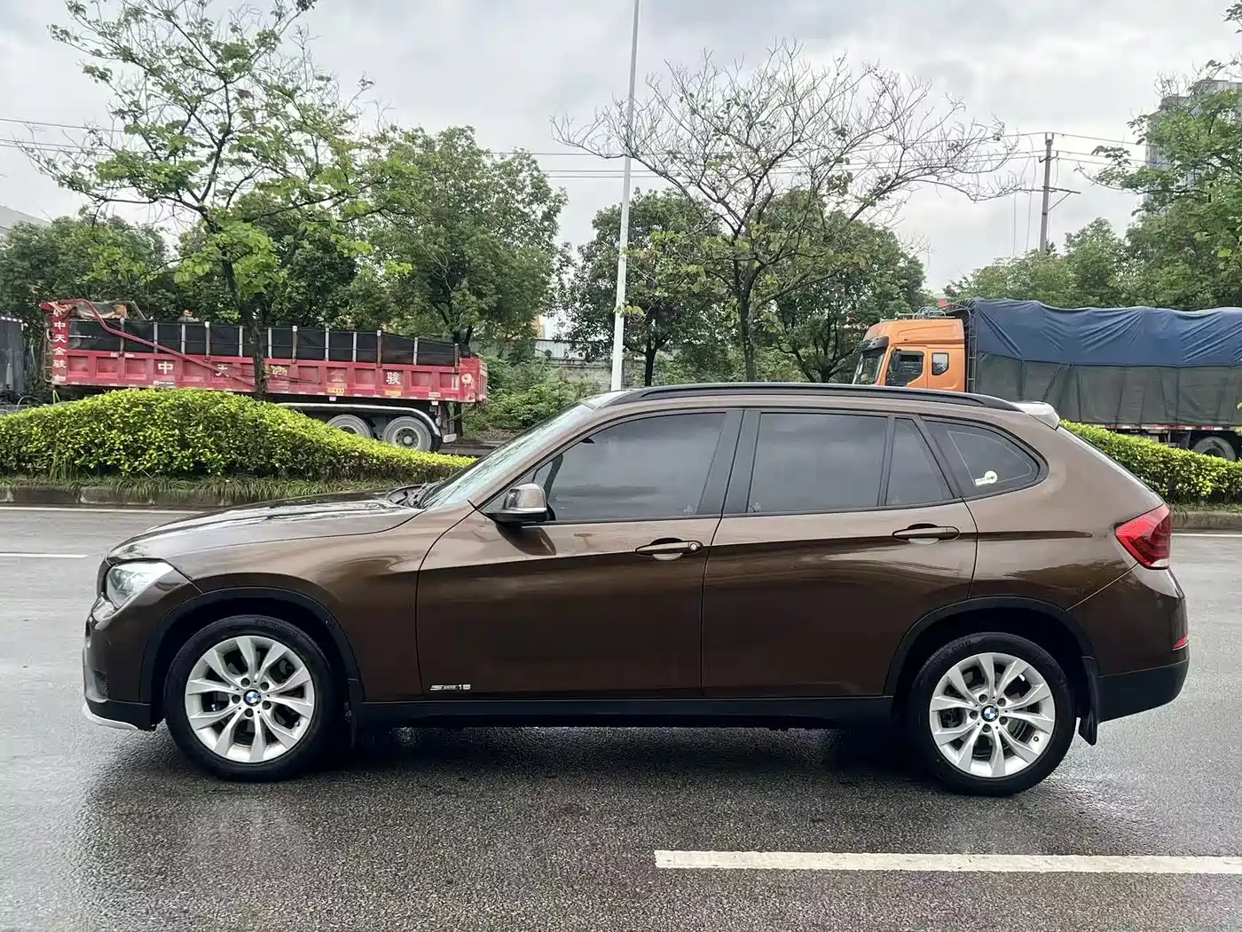 BMW X1 2014 sDrive18i Fashion Edition фото 4