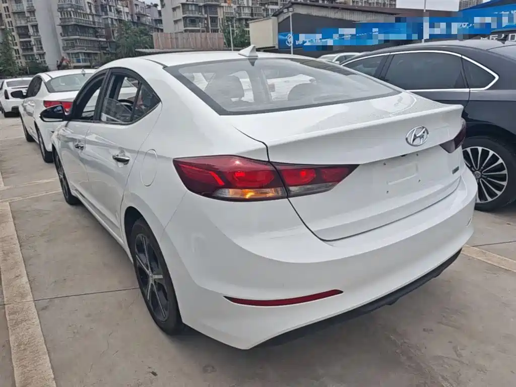 Hyundai Elantra 2018 1.4T DCT Dynamic·Vitality Model фото 5