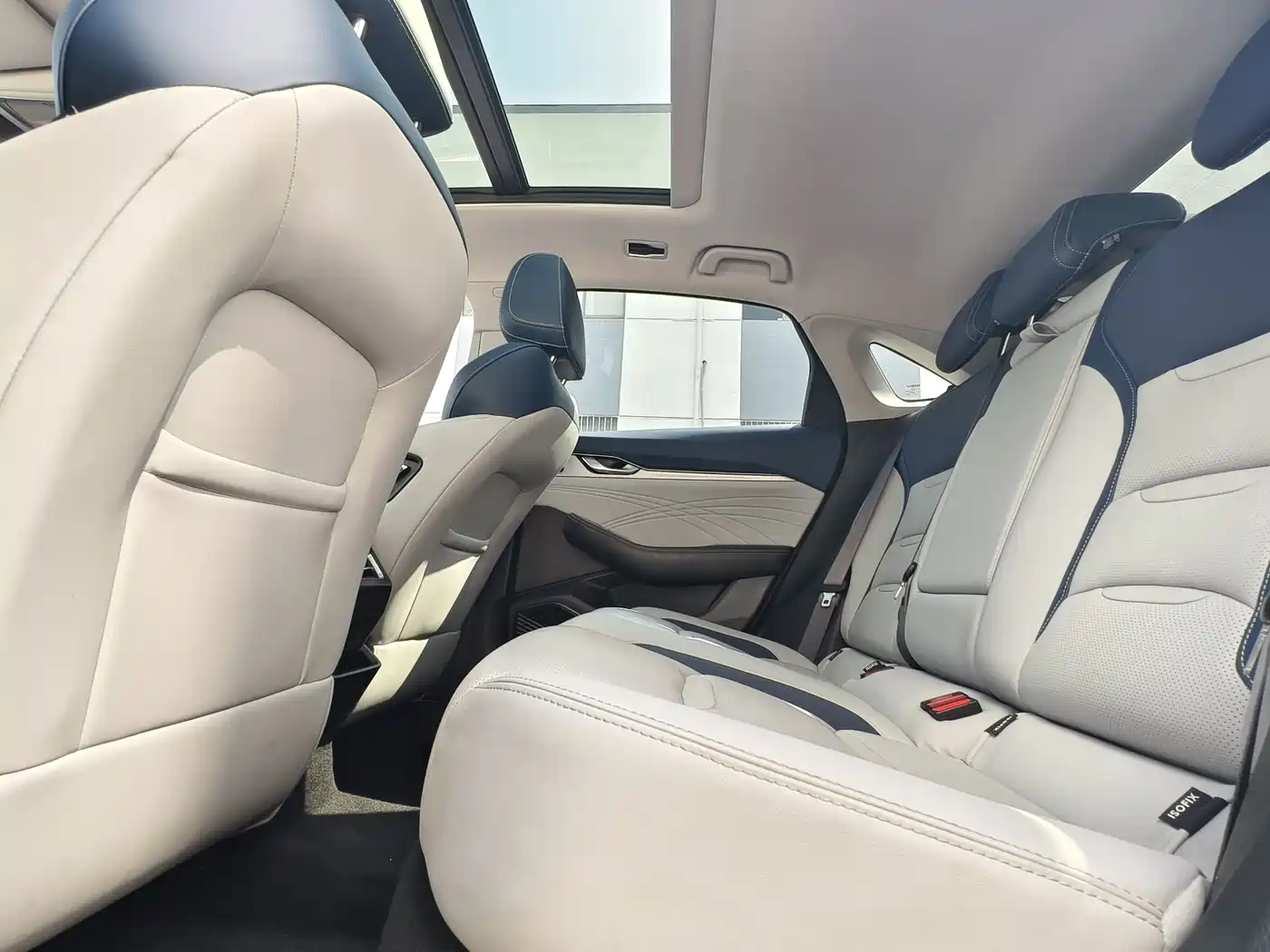 GEELY AUTOMOBILE XINGRUI