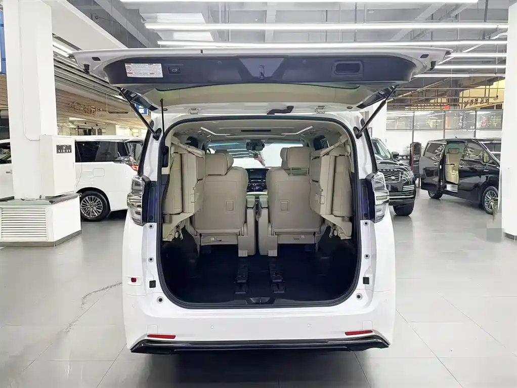 Toyota Vellfire 2019 Hybrid 2.5L HV Premium Edition фото 15