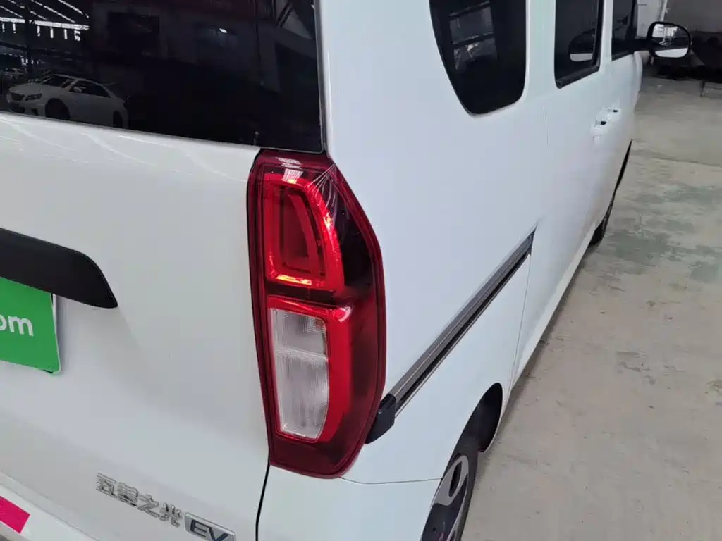 Wuling Motors Wuling Zhiguang NEV 2026 2025 Model Comfort