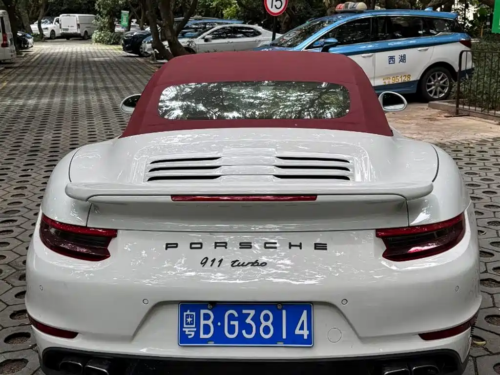 Фото 9 - Porsche 911