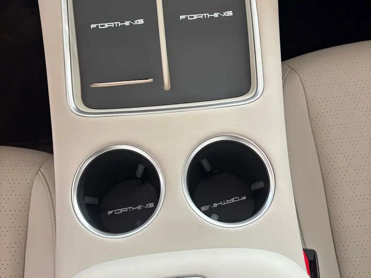 Dongfeng Fengxing Stellar S7 2024 2024 555 Luxury Edition