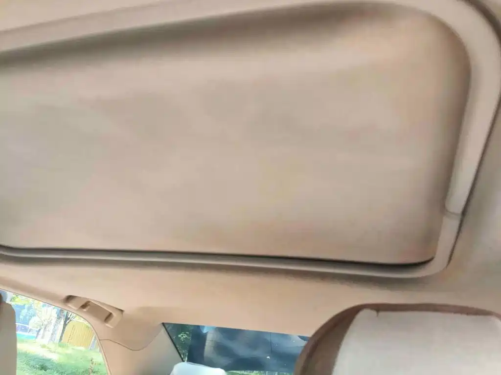 Photo 14 - Toyota Camry