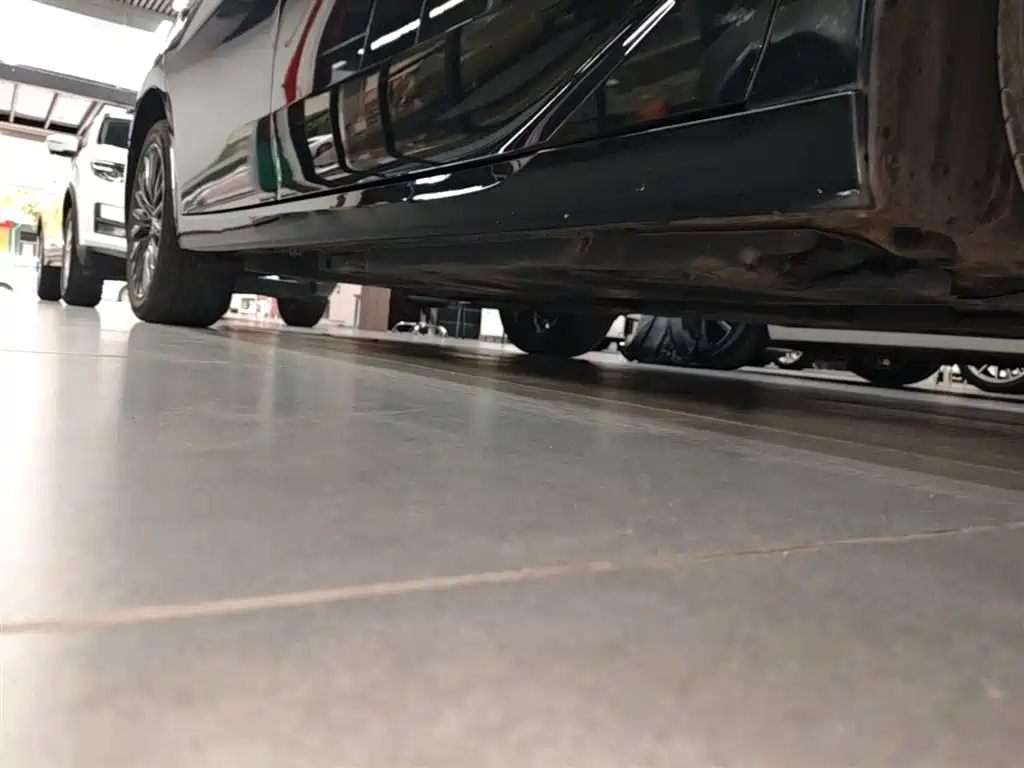 Toyota Avalon 2022 2.0L XLE Premium фото 21