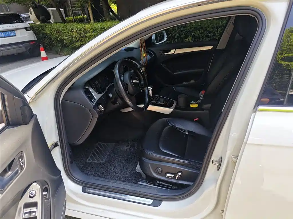 Audi A4L 2013 35 TFSI Automatic Standard фото 8