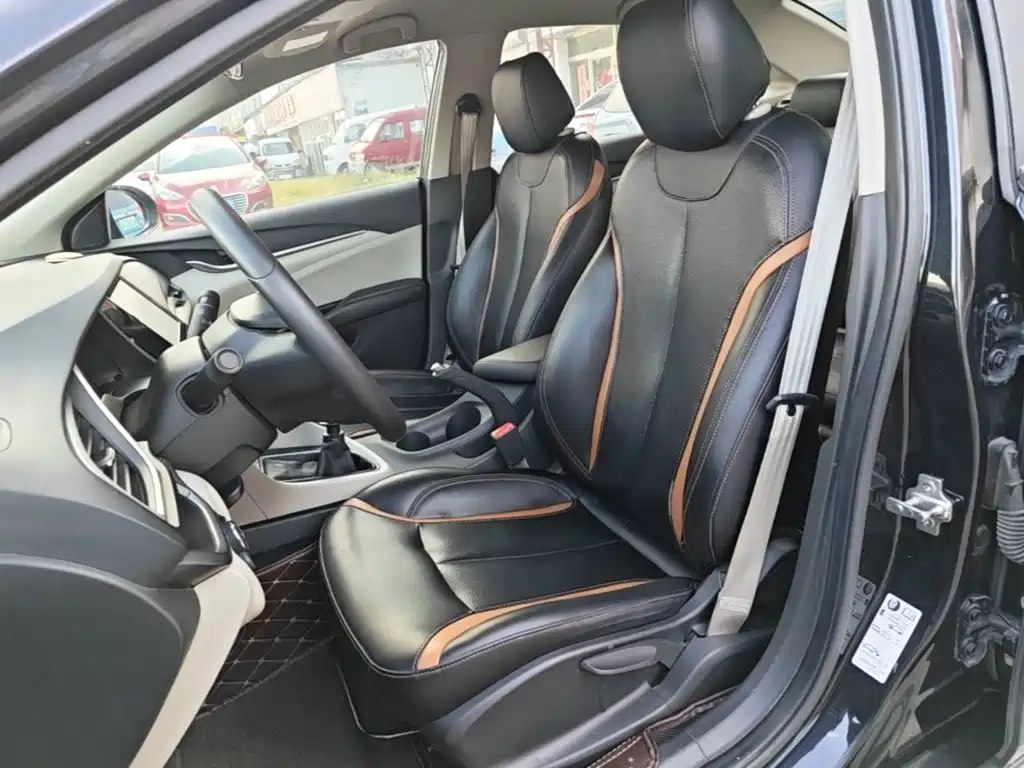 Фото 15 - Buick Excelle