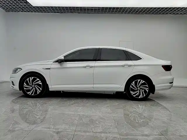 Volkswagen Sagitar 2022 280TSI DSG Surpassing Edition фото 4