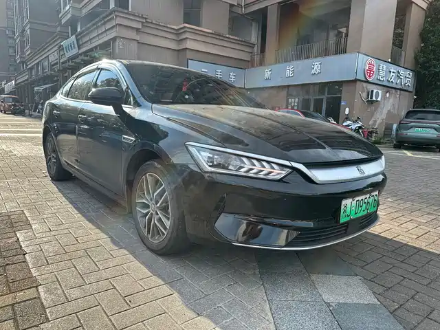 BYD Qin PLUS 2023 Champion Edition EV 510KM Leading Type — фото 3