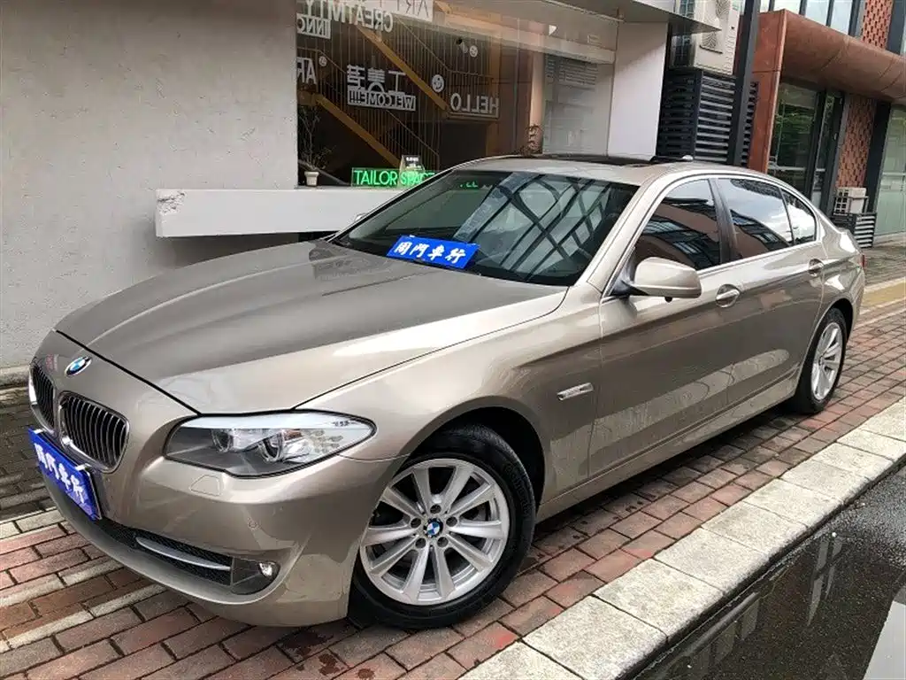 BMW 5 Series 2011 523Li Luxury