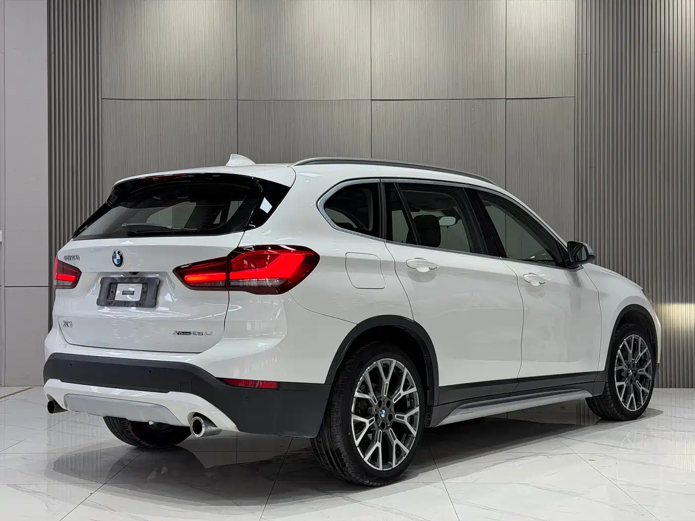 BMW X1 2021 xDrive25Li Exclusive фото 5
