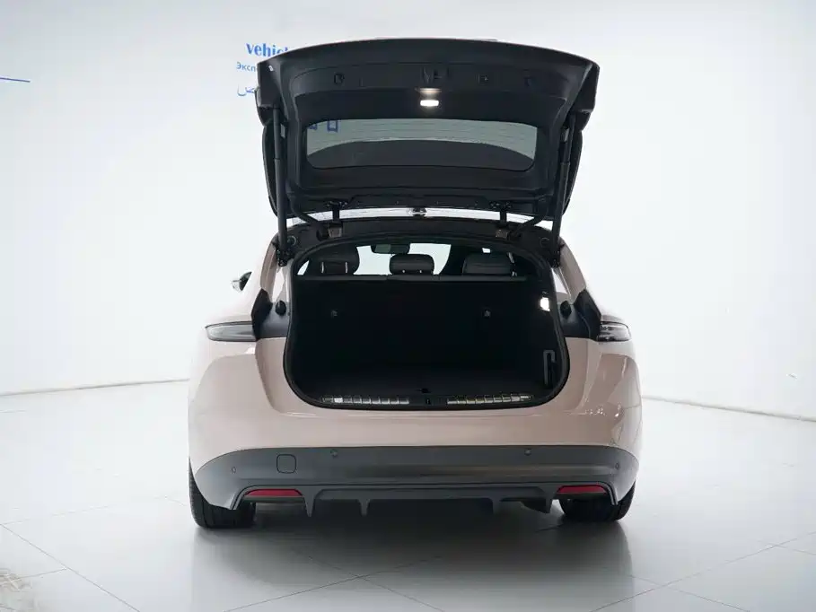 Фото 9 - NIO ET5T